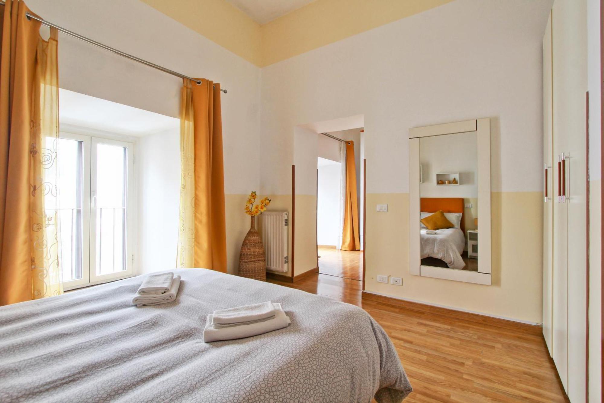 House Apartment Rom